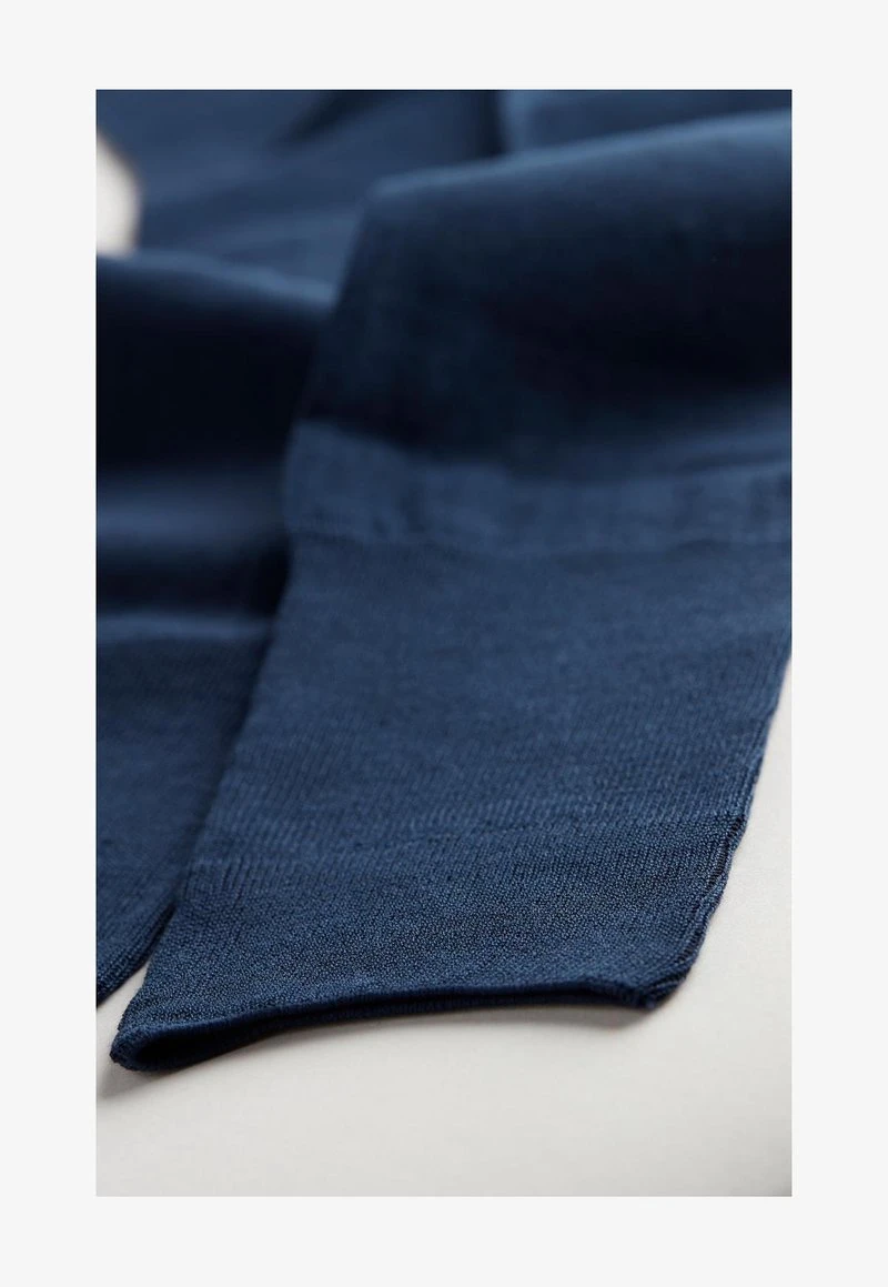 Intimissimi LANGE STRÜMPFE AUS SATINIERTER, MERCERISIERTER BAUMWOLLE - Kniestrümpfe - Blu 7 Intimissimi LANGE STRÜMPFE AUS SATINIERTER, MERCERISIERTER BAUMWOLLE - Kniestrümpfe - Blu – Bild 6