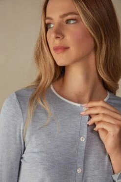 Intimissimi APERTA DAVANTI - Nachtwäsche Shirt - Hellblau Meliert 10 Intimissimi APERTA DAVANTI - Nachtwäsche Shirt - Hellblau Meliert -Intimissimi Verkäufe c0c178d0912641ec854dc017875aa2e5